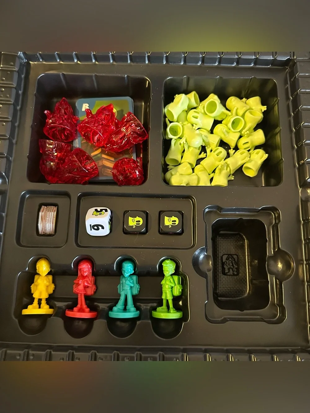 GHOST FIGHTIN' TREASURE HUNTERS Mattel Board Game